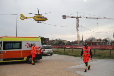 RAVENNA 25/02/2025. IINFORTUNIO SUL LAVORO CANTIERE SCUOLA A PONTE NUOVO IN VIA DEL PINO