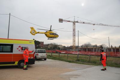 RAVENNA 25/02/2025. IINFORTUNIO SUL LAVORO CANTIERE SCUOLA A PONTE NUOVO IN VIA DEL PINO