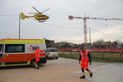 RAVENNA 25/02/2025. IINFORTUNIO SUL LAVORO CANTIERE SCUOLA A PONTE NUOVO IN VIA DEL PINO