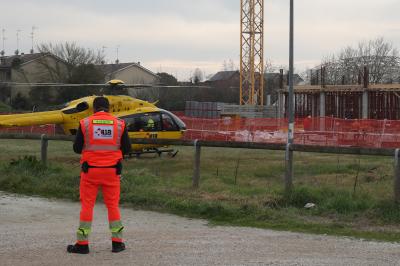 RAVENNA 25/02/2025. INFORTUNIO SUL LAVORO CANTIERE SCUOLA A PONTE NUOVO IN VIA DEI PINI