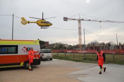 RAVENNA 25/02/2025. IINFORTUNIO SUL LAVORO CANTIERE SCUOLA A PONTE NUOVO IN VIA DEL PINO