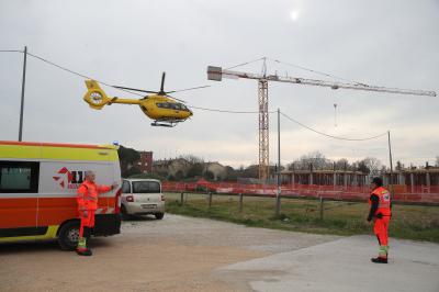 RAVENNA 25/02/2025. IINFORTUNIO SUL LAVORO CANTIERE SCUOLA A PONTE NUOVO IN VIA DEL PINO