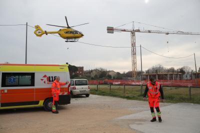 RAVENNA 25/02/2025. IINFORTUNIO SUL LAVORO CANTIERE SCUOLA A PONTE NUOVO IN VIA DEL PINO