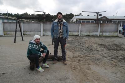 RAVENNA 26/02/2025. BAGNO PELO PUNTA MARINA TERME. Filippo Tagiuri (con berretta scura) e Massimo Bonci rilanciano l’ex Bagno Pelo di Punta Marina: diventa Cala Cedrina