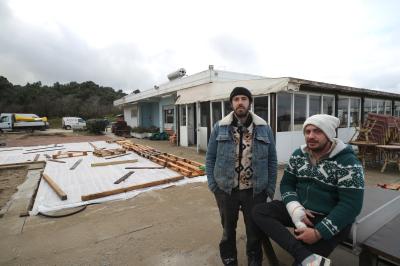 RAVENNA 26/02/2025. BAGNO PELO PUNTA MARINA TERME. Filippo Tagiuri (con berretta scura) e Massimo Bonci rilanciano l’ex Bagno Pelo di Punta Marina: diventa Cala Cedrina