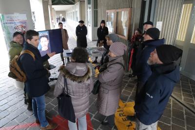 RAVENNA 27/02/2025. ANM MAGISTRATI IN DIFESA DELLA COSTITUZIONE. Giornata di astensione dal lavoro dei magistrati. Manifestazione nel cortile del tribunale di Ravenna