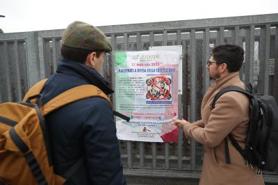 RAVENNA 27/02/2025. ANM MAGISTRATI IN DIFESA DELLA COSTITUZIONE. Giornata di astensione dal lavoro dei magistrati. Manifestazione nel cortile del tribunale di Ravenna