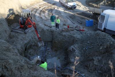 RAVENNA 27/02/2025. CANTIERE CLASSICANA. Rotto un tubo dell0 acquedotto, tecnici di HERA impegnati per la riparazione